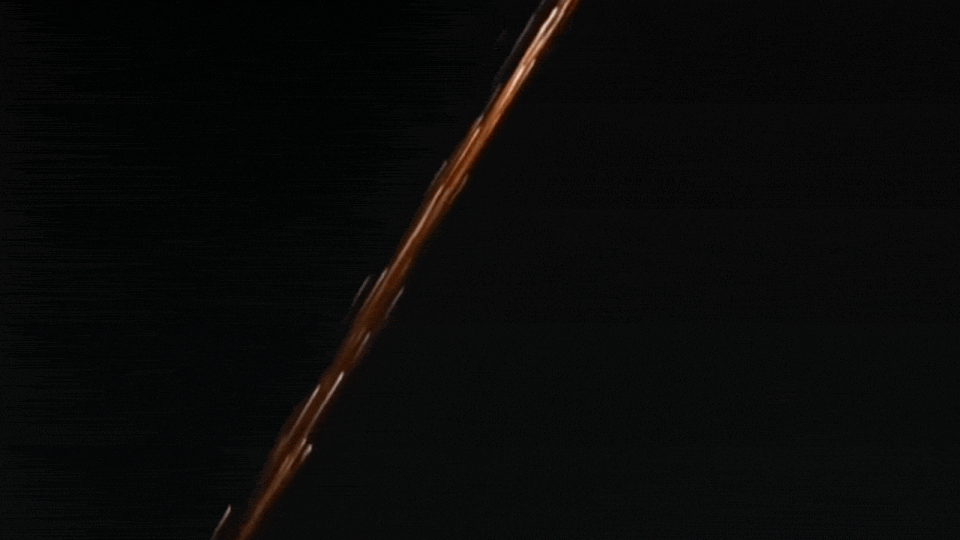 mystery-in-skies:-fiery-streaks-dazzle-delhi-ncr-residents,-spark-buzz;-watch-video