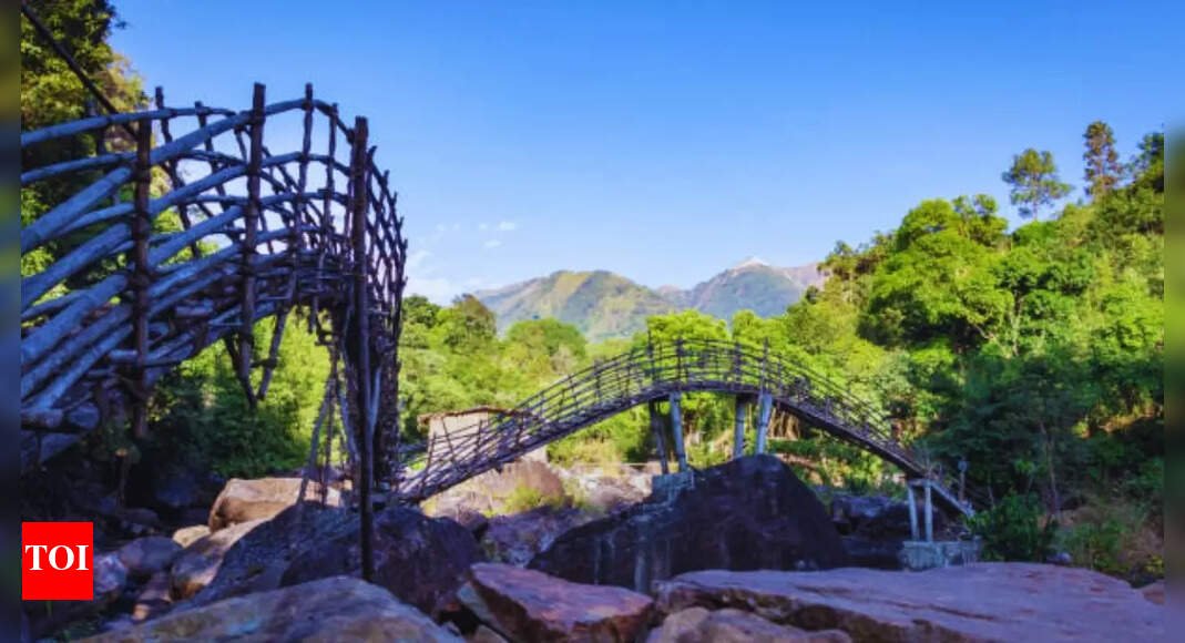 this-is-india’s-scariest-trek,-and-extreme-adventurers-find-it-irresistible