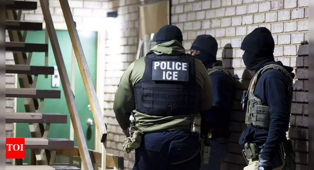 ‘defending-our-diversity’:-california-bans-face-masks-for-law-enforcement,-federal-agents;-first-us-state-with-such-law