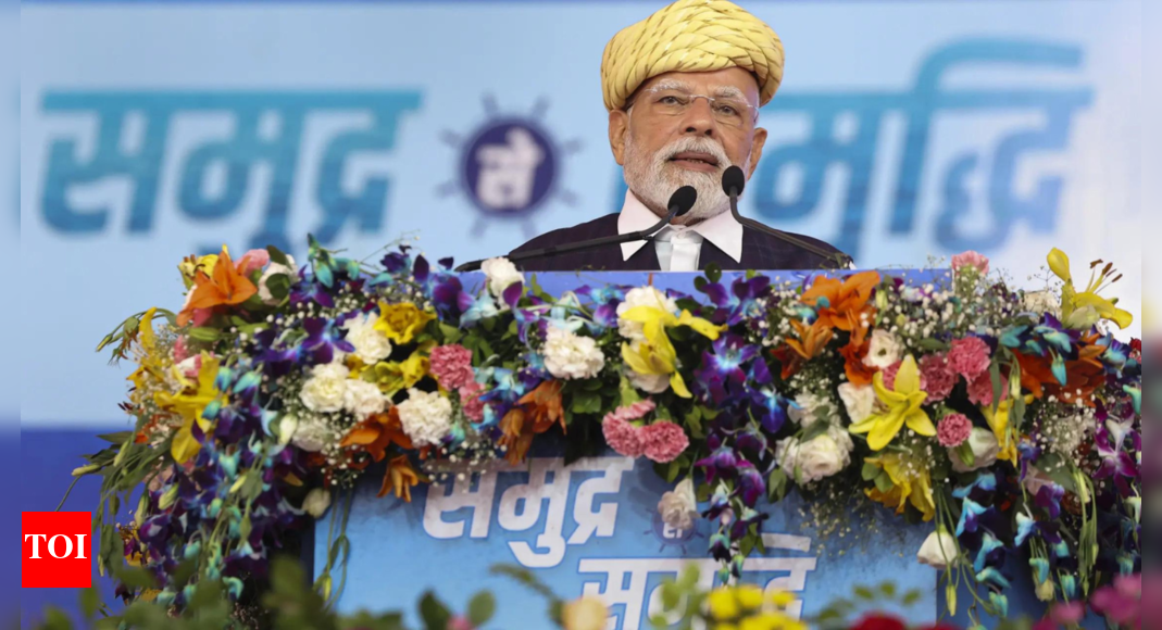 chip-to-ship,-all-must-be-made-in-india,-it’s-a-necessity-now:-pm-modi-in-gujarat