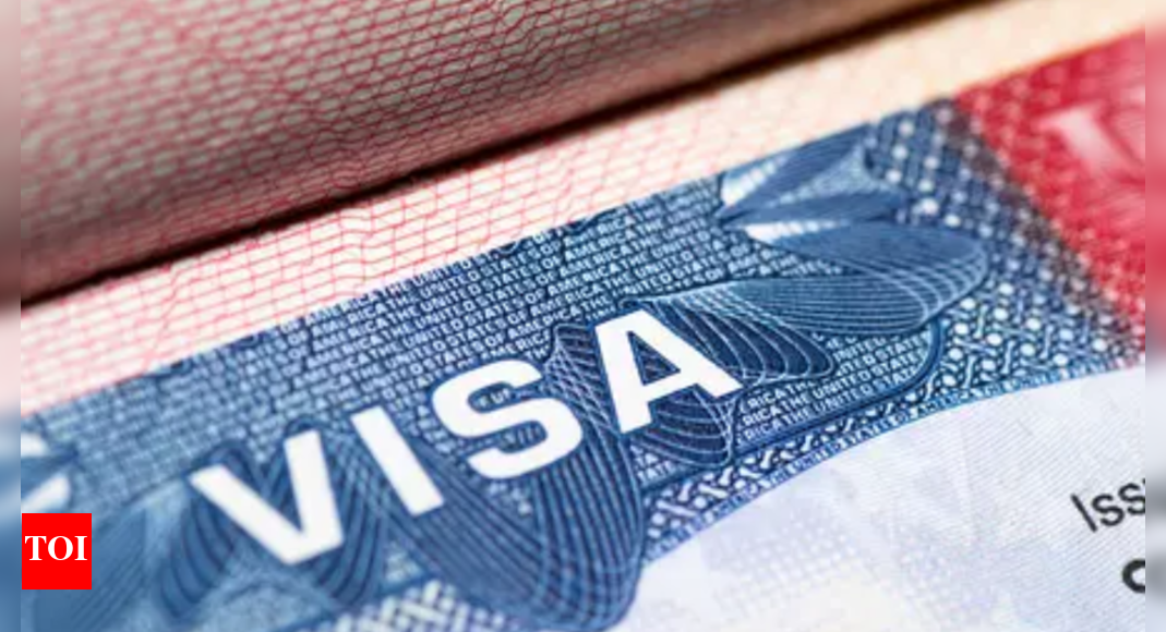 embassy-on-alert:-india-issues-emergency-number-after-trump’s-h-1b-fee-order