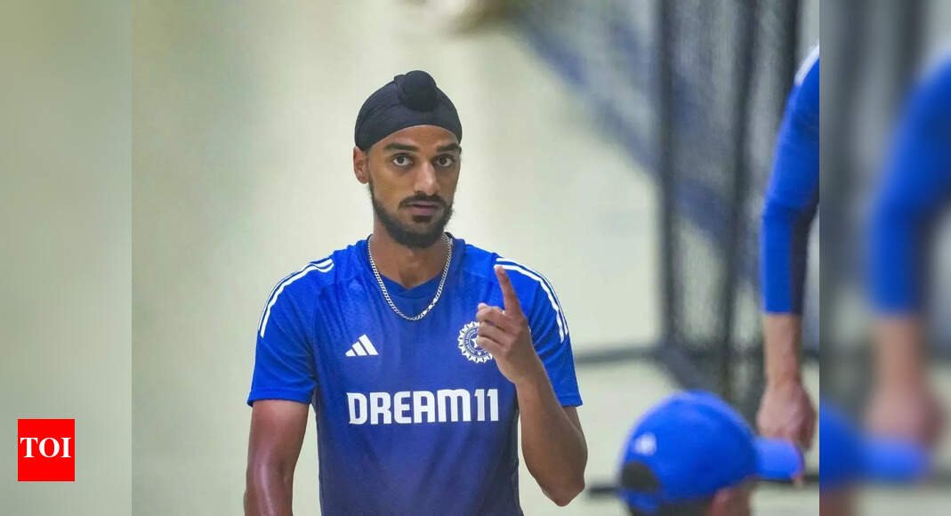 should-arshdeep-singh-play?-irfan-pathan-questions-india’s-plans-for-pakistan-clash