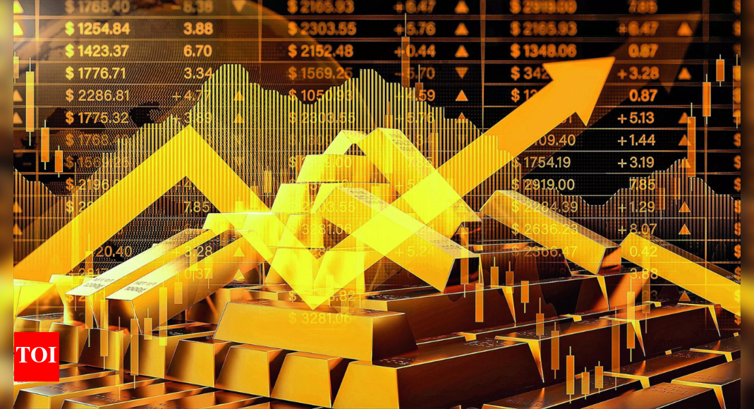 gold-rate-outlook:-festive-demand,-fed-cuts-and-global-risks-keep-gold-prices-firm;-silver-rallies-faster