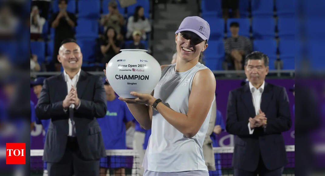 iga-swiatek-recovers-from-slow-start-to-win-korea-open-title