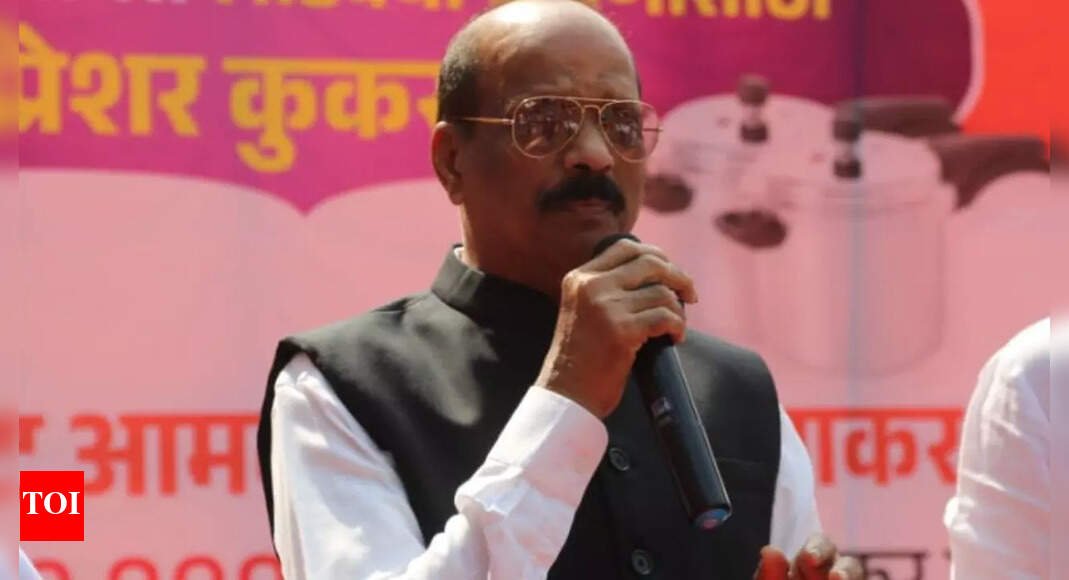‘not-an-mla,-but-get-rs-20-cr-in-funds’:-sena-leader-sarvankar-boasts;-later-clarifies