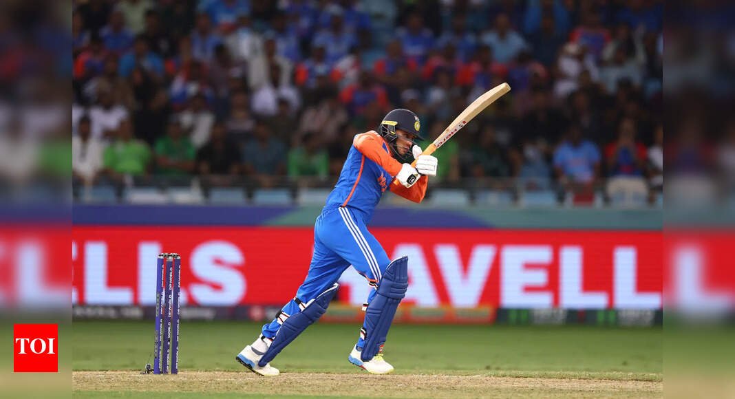 only-four-indians-have-done-what-abhishek-sharma-did-to-shaheen-afridi
