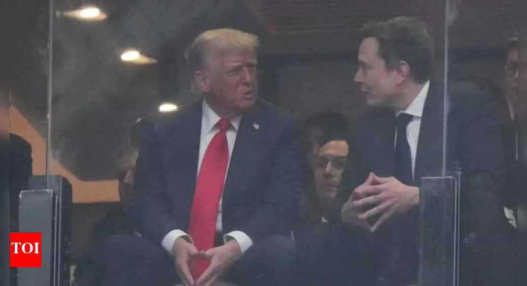charlie-kirk-memorial:-what-were-trump-and-musk-talking-about-during-their-brief-reunion?-lip-readers-decode