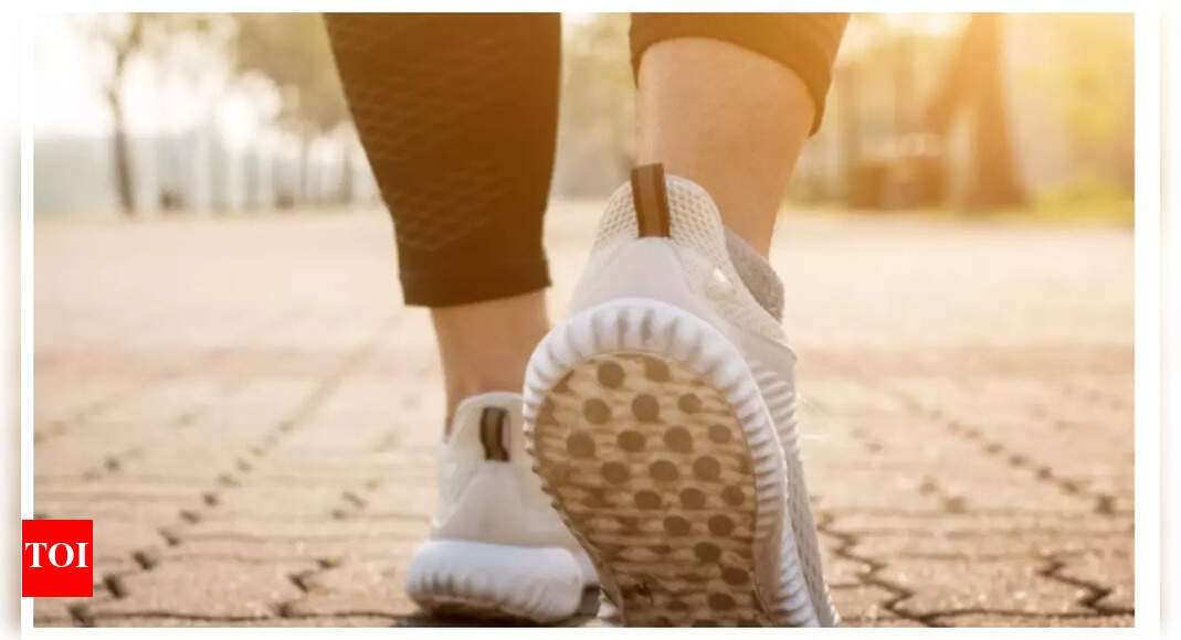backward-walking:-benefits-of-doing-this-daily-for-10-minutes