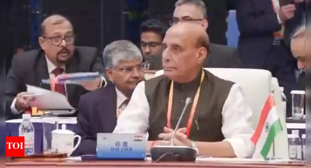 why-india-didn’t-react-to-50%-tariff-immediately?-rajnath-singh-reveals