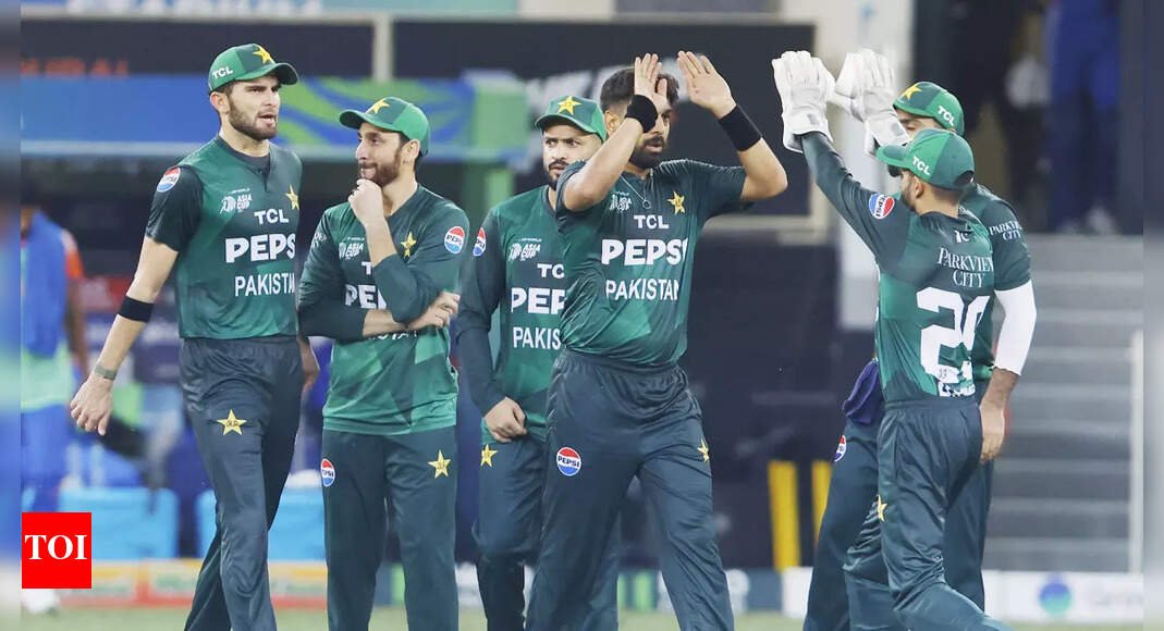 why-are-pakistan-players-avoiding-indian-media?