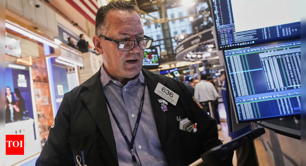 us-markets-today:-wall-street-slips-after-record-highs;-pfizer-metsera-deal-sparks-pharma-gains