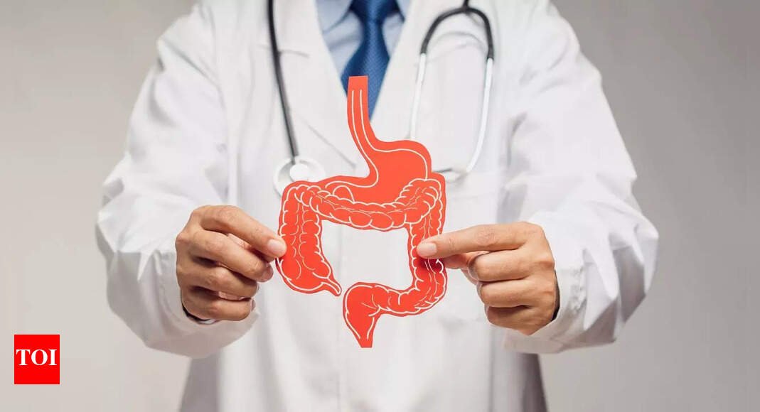 bowel-cancer:-man-initially-thought-he-had-food-poisoning,-but-it-turned-out-to-be-a-4-inch-tumor