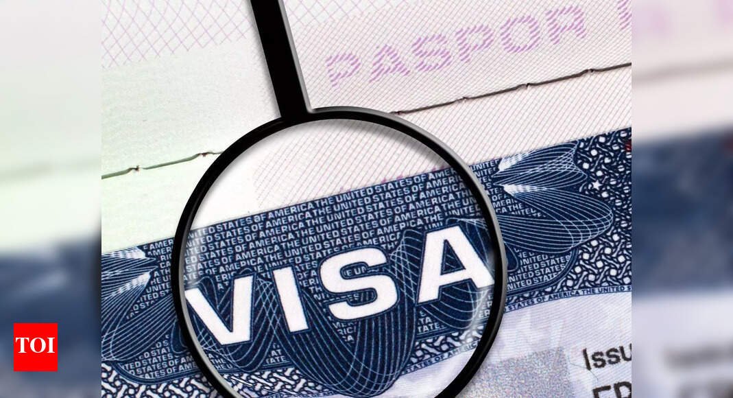 us-tightens-visa-rules-for-international-students:-interview-waivers-end-from-october-1,-here’s-what-to-know
