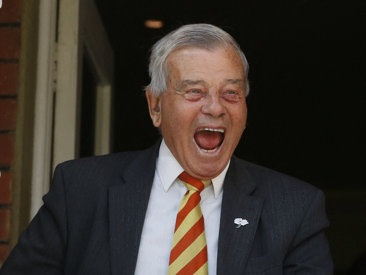 legendary-umpire-dickie-bird-passes-away-at-92:officiated-in-66-test-matches,-69-odis;-stood-in-three-world-cup-finals,-including-india’s-1983-victory