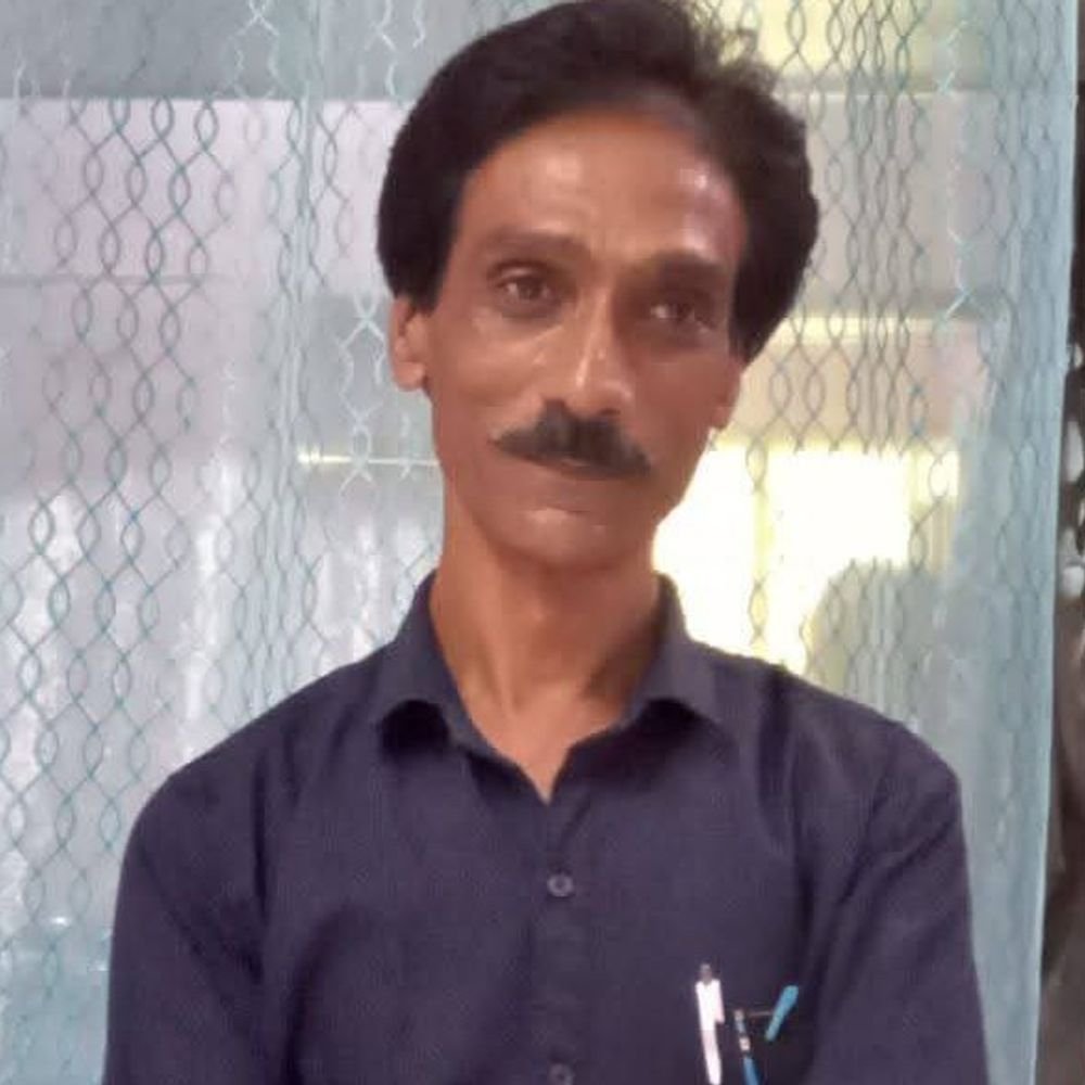 accountant-found-hanging-in-mp’s-betul:wrist-slit-discovered;-blood-filled-box-and-surgical-blade-recovered-from-room