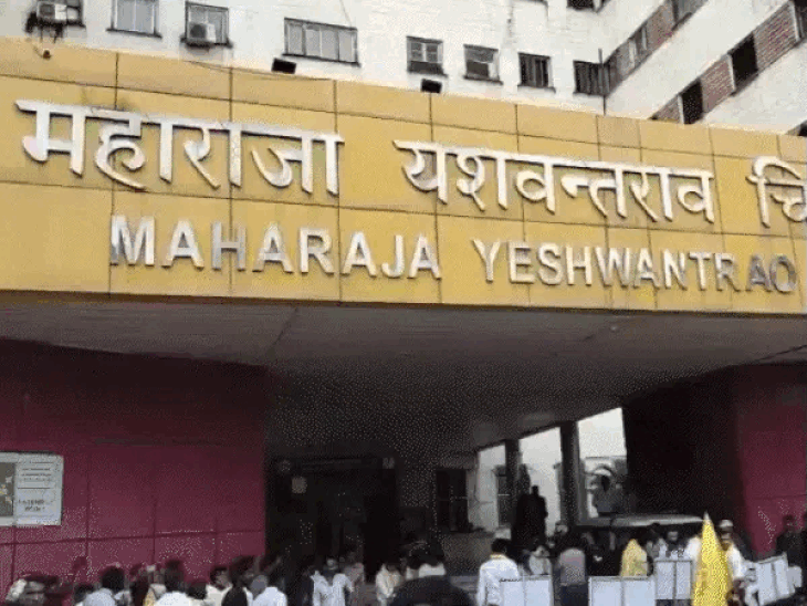 patients-bear-brunt-amid-protests-in-my-hospital:emergency-patients-struggle-as-staff-and-jays-clash;-medical-fraternity-divided,-old-entry-route-reopened