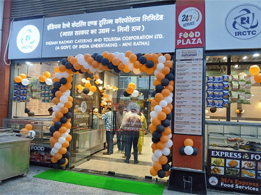 irctc-opens-modern-food-plaza-at-bhopal-station:child-passenger-inaugurates-facility-offering-comfort-and-traditional-meals,-reflecting-railways’-focus-on-better-amenities