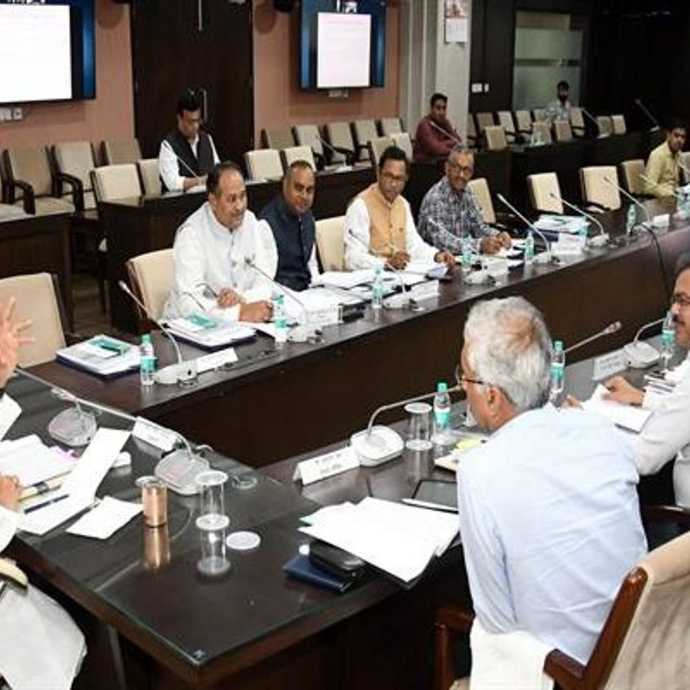 mp-to-provide-3-tiger-pairs-to-odisha,-rajasthan,-chattisgarh:cm-yadav-says,-‘while-giving-wildlife-to-other-states,-officials-should-bring-local-species-from-them-in-return’