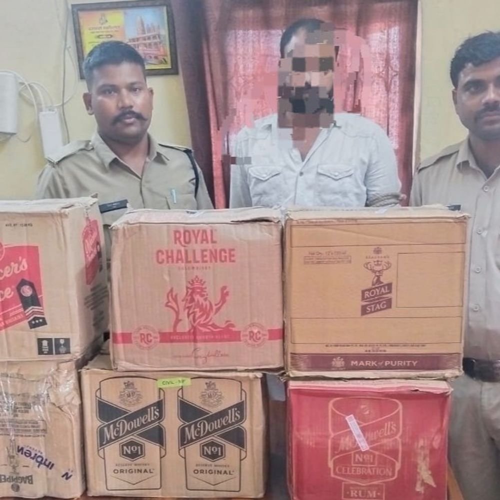 piplani-police-nabs-man-on-charges-of-liquor-smuggling:alcohol,-car-worth-rs-2-lakh-seized-from-him;-accused-was-supplying-booze-in-the-area