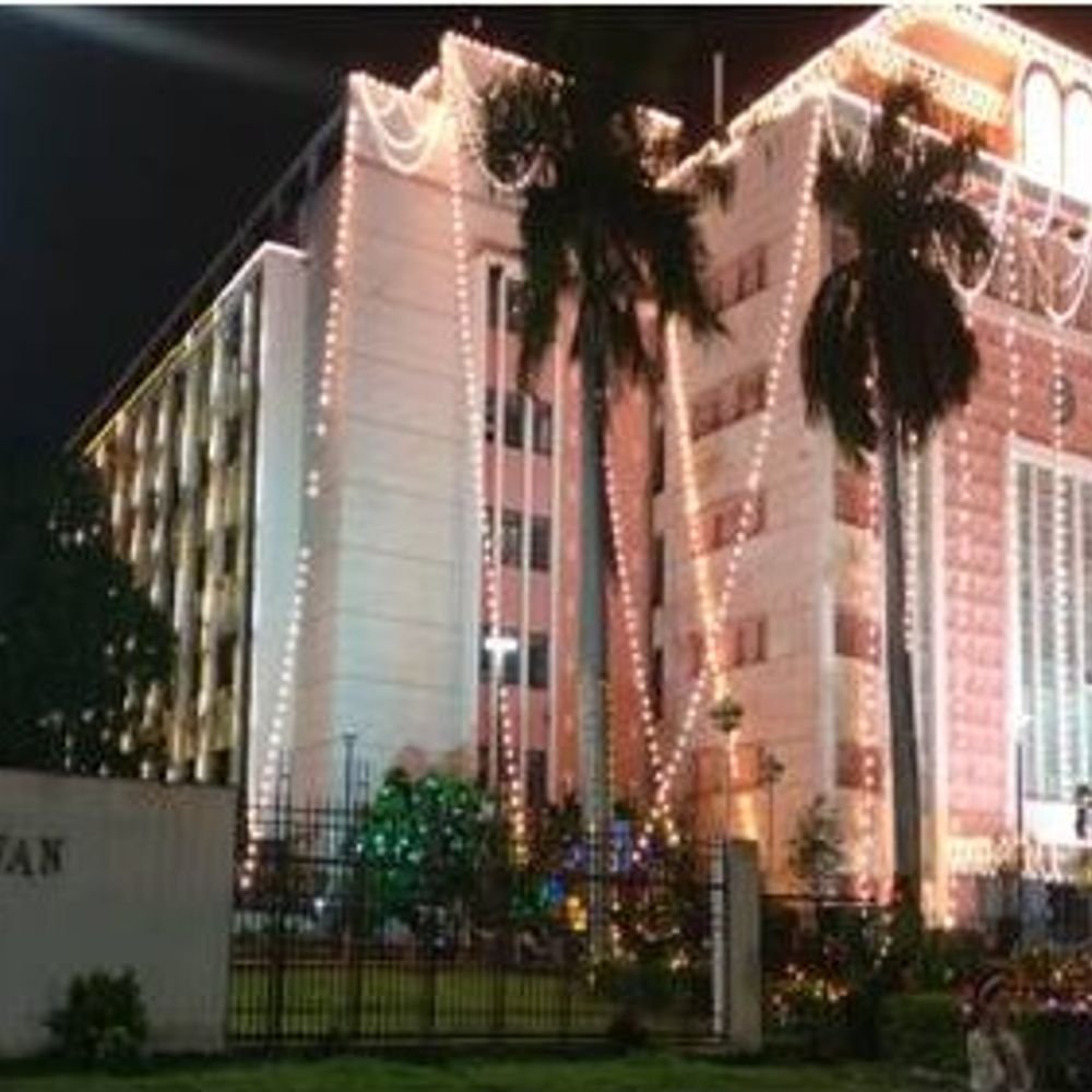 mp-administration-midnight-transfers-18-ias,-8-sas:20-ceo-panchayat-and-additional-collector-posts-reshuffled;-many-districts-see-dual-charges-assigned-to-officers