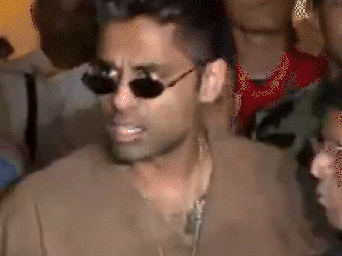 asia-cup-winning-team-india-members-return-to-mumbai:captain-suryakumar-yadav,-hardik-pandya-get-grand-airport-welcome;-test-squad-members-will-reach-ahmedabad