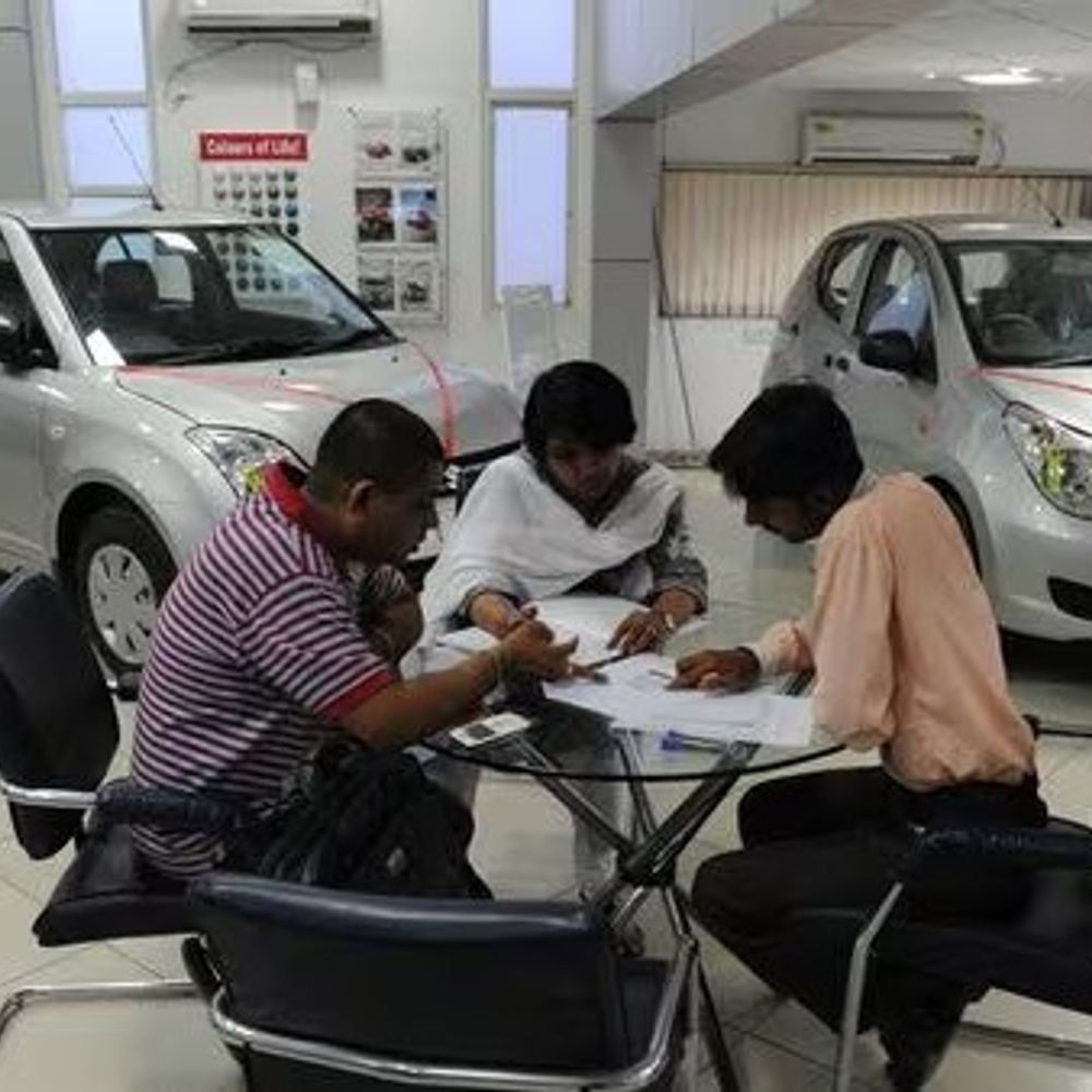 consumers-go-shopping-this-navratri:car-sales-vroom-on-robust-demand-post-gst-cut,-jumps-133%-during-1st-7-days