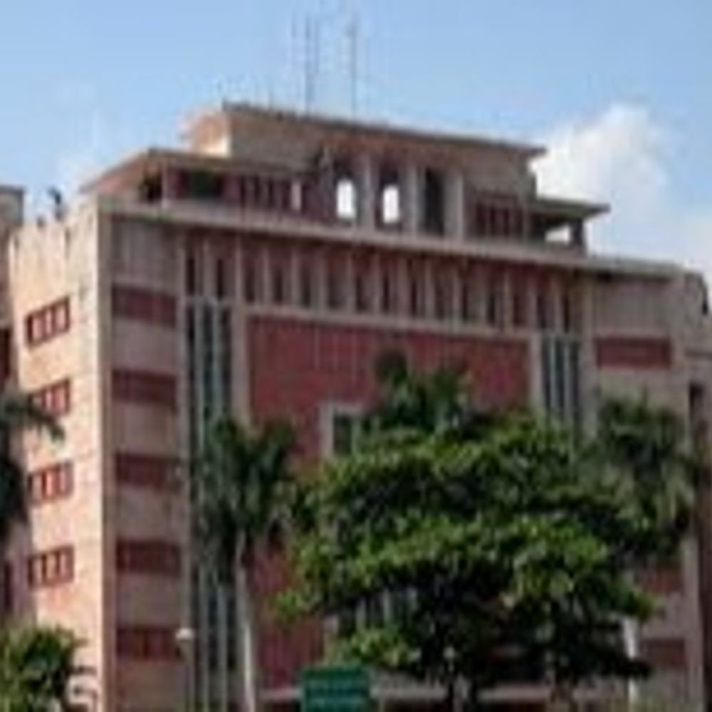 mp-government-transfers-24-ias-officers,-reshuffles-12-collectors:sanskriti-jain-appointed-bhopal-municipal-commissioner;-neeraj-vashisht-takes-charge-as-pandhurna-collector