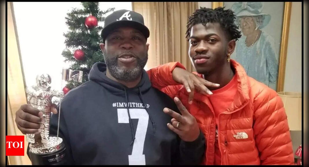 lil-nas-x’s-father-recalls-visiting-his-son-in-jail;-reveals-they-shed-tears:-‘i-couldn’t-do-anything’