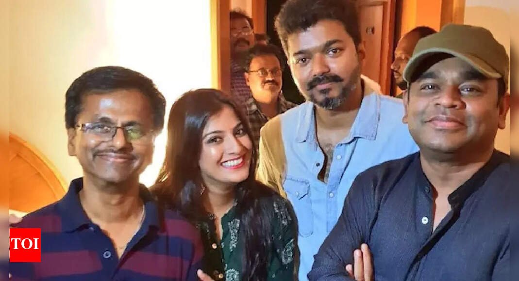 ar-murugadoss-reveals-an-untold-‘sarkar’-story,-a-travel-film,-vijay-as-a-sri-lankan-refugee
