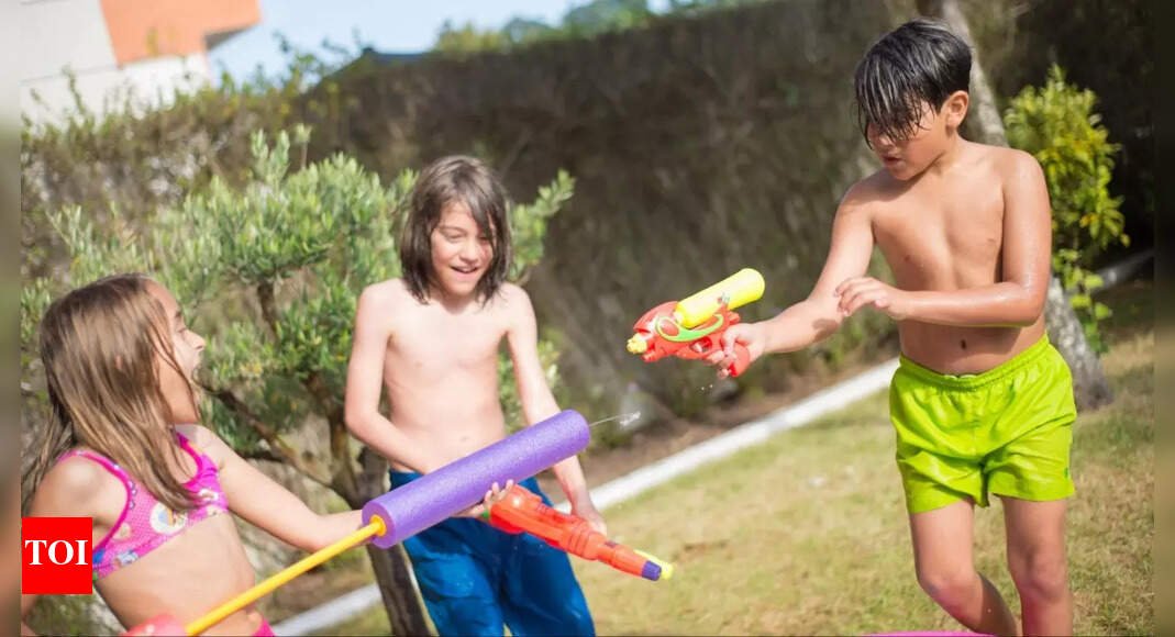 8-ways-parents-can-bring-back-active-play-for-kids-who-prefer-screens-over-sports