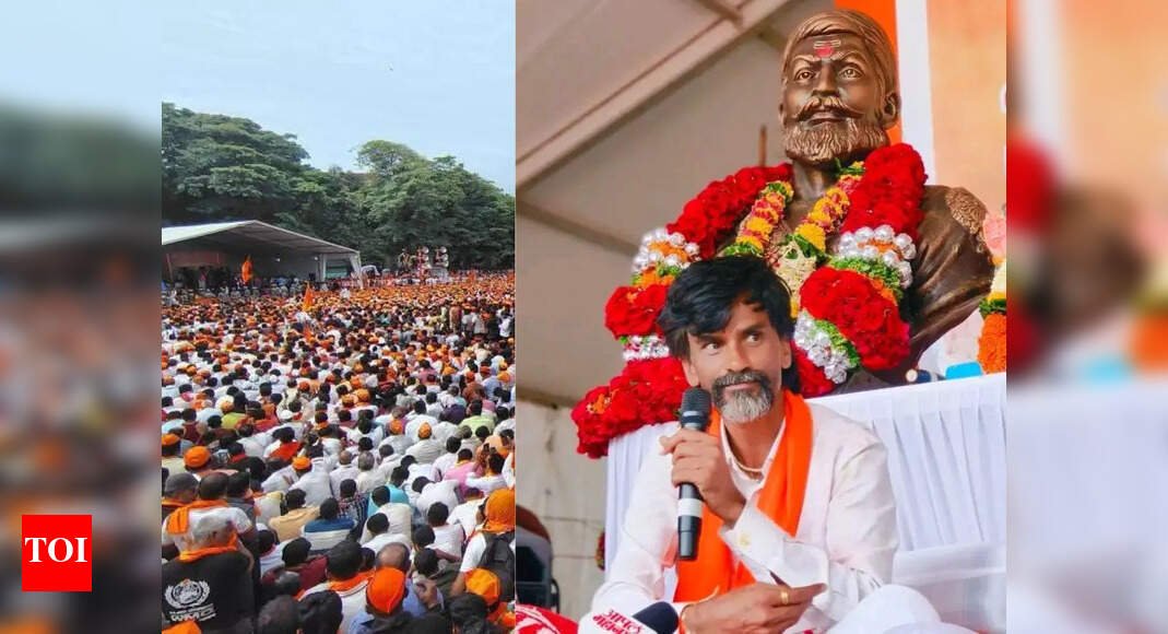 maratha-quota-protest:-mumbai-hit-hard;-cops-tell-manoj-jarange-to-vacate-azad-maidan