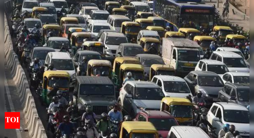 from-bottlenecks-to-freeways:-47km-of-delhi-stretches-to-get-congestion-cure;-pwd-to-study-feasibility