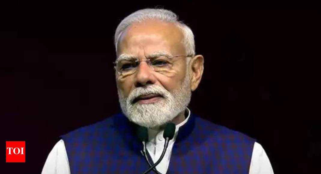 ‘my-mother-had-nothing-to-do-with-politics’:-pm-modi’s-first-reaction-to-‘abuse’-row;-slams-rjd-cong