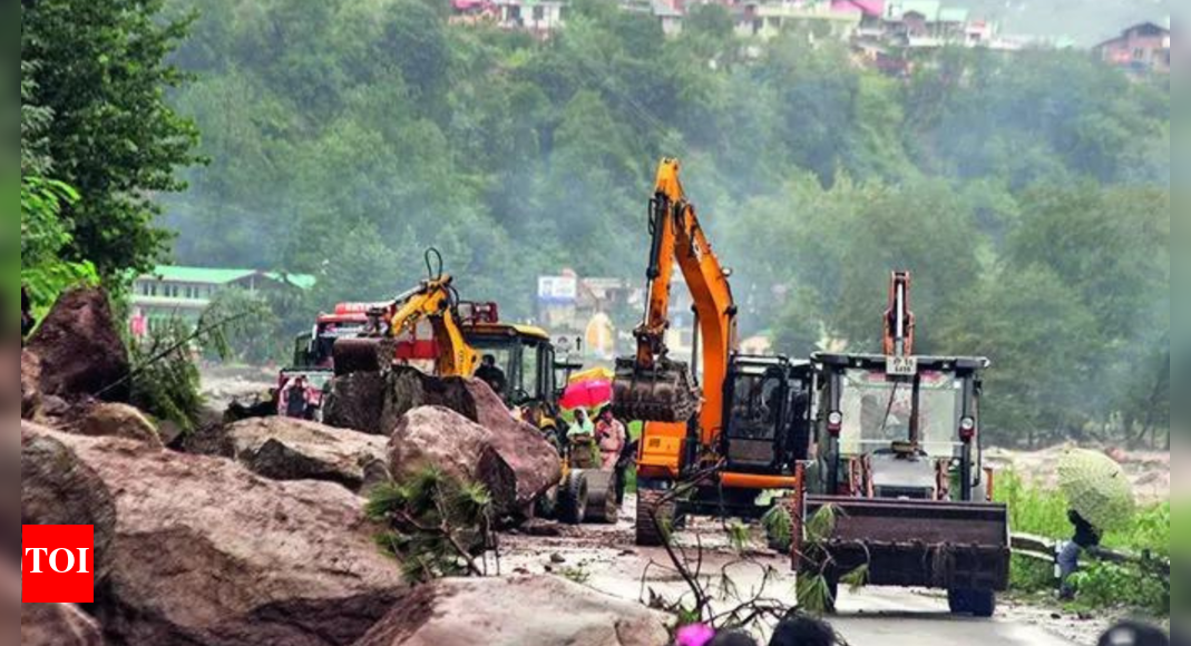 nhai-to-fly-in-heavy-equipment-to-fix-kullu-manali-highway
