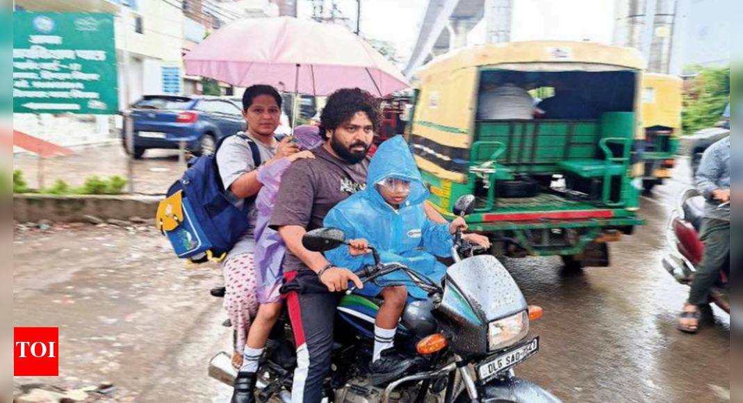 ncr-rains:-schools-shut-in-noida,-ghaziabad-amid-flood-like-conditions;-more-showers-predicted