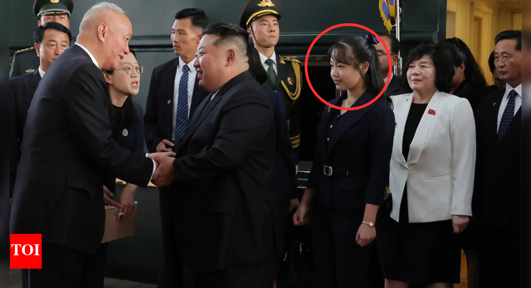 kim-jong-un’s-13-year-old-daughter-makes-international-debut-appearance
