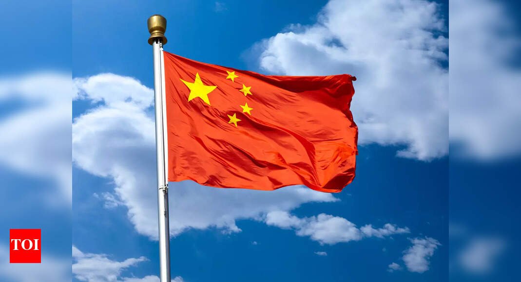 no-phones,-laptops:-asset-manager-warns-staff-travelling-to-china;-security-risk-cited