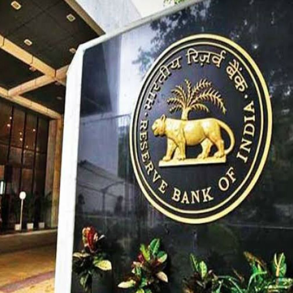 upi-to-remain-free,-says-rbi:loan-limits-on-ipos-and-shares-increased-to-₹25-lakh-and-₹1-crore,-large-businesses-to-get-more-credit