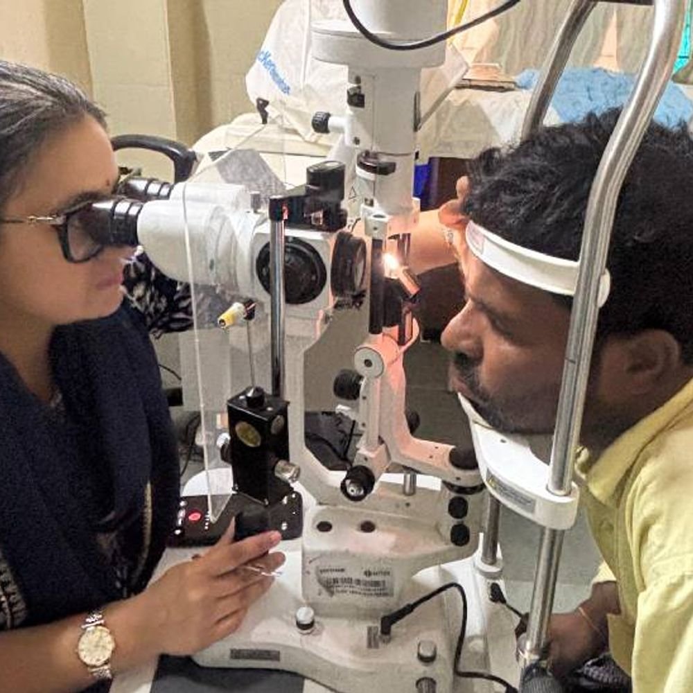 caterpillar-enters-young-man’s-eye-in-indore:cornea-scratched-by-tiny-hairs,-doctor-struggles-for-half-an-hour-as-worms-remain-invisible-even-under-scanner