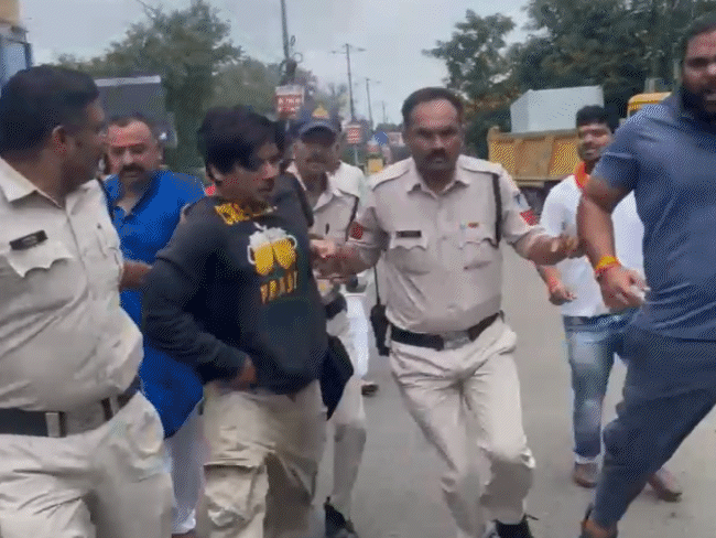 muslim-man,-hindu-woman-caught-by-bajrang-dal-in-bhopal:activists-accuse-couple-of-love-jihad,-youth-beaten,-police-interrogate,-girl’s-statement-recorded