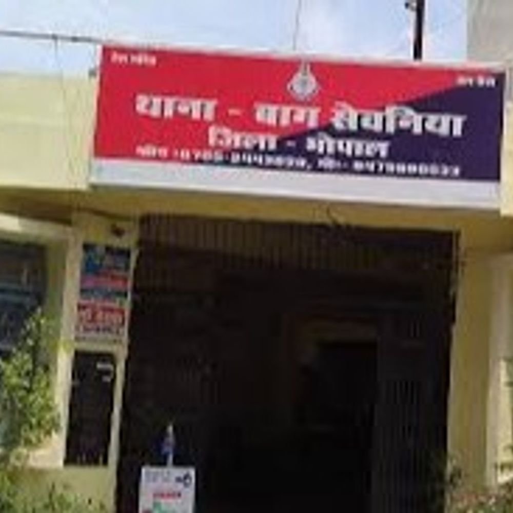 production-officer-at-factory-duped-of-rs-50l:accused-defraud-him-on-pretext-of-investment-in-share-market,-ipos;-cops-register-fir,-launch-manhunt