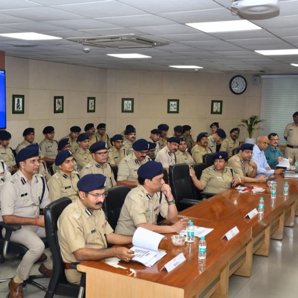 mp-dgp-reviews-law-and-order-situation-in-state:chairs-high-level-review-meeting-at-phq;-emphasises-modern-policing,-accountability
