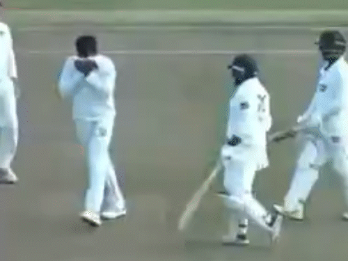prithvi-shaw-fights-with-former-team-mumbai-in-friendly-match:maharashtra-batter-tries-to-hit-musheer-khan-with-bat,-argues-with-siddhesh-lad-after-181-run-knock