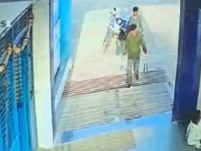 man-molests-woman’s-corpse-in-burhanpur-hospital:dragged-body-away,-returned-it-later;-police-file-case-after-1.5-years