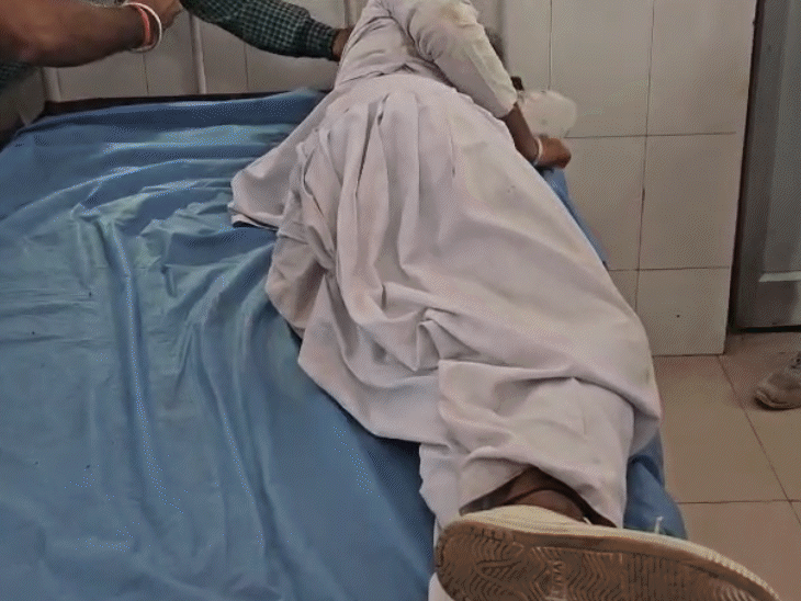 missing-10th-class-girl-found-unconscious-in-classroom-after-20-hours:struck-on-head-with-bottle,-braid-cut;-mandla-police-begin-probe-as-family-cites-negligence