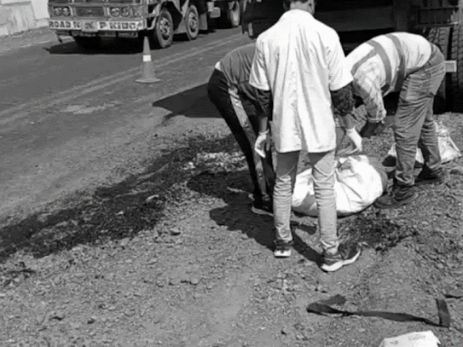 speeding-dumper-kills-rss-sagar-divisional-karyavah-and-wife:woman’s-head-and-leg-severed,-bodies-carried-in-bundle