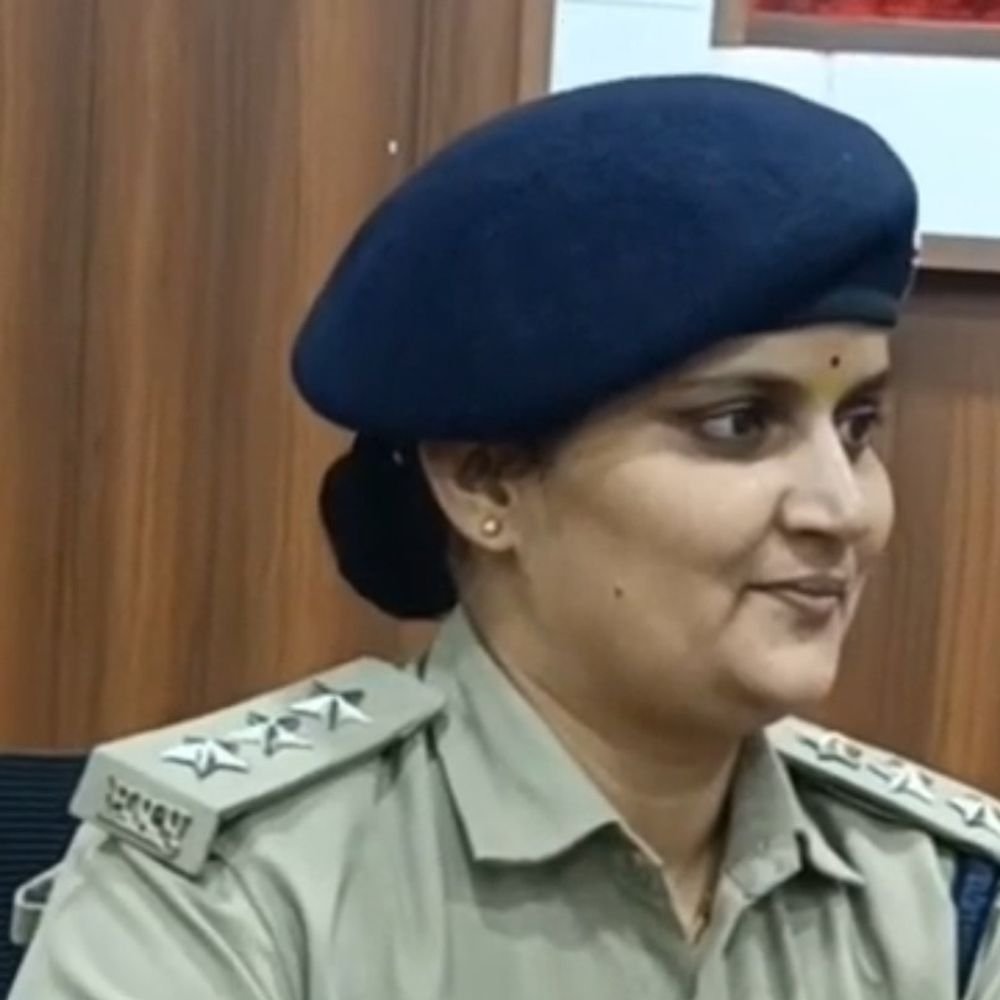 6-police-officers,-including-sdop,-arrested-in-seoni-hawala-incident:cases-filed-for-robbery-and-other-crimes;-cm-yadav-warns-lawbreakers-will-face-strict-action