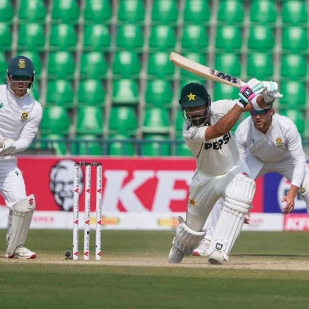 pak-vs-sa-pakistan-8-wickets-away-from-victory:south-africa-needs-226-runs,-51/2-at-stumps-on-day-3-of-lahore-test