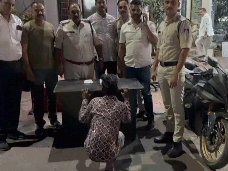 2-including-juvenile-held-for-robbery,-vehicle-thefts:habibganj-police-cracks-3-cases;-stolen-booty-worth-rs-3.5-lakh-seized