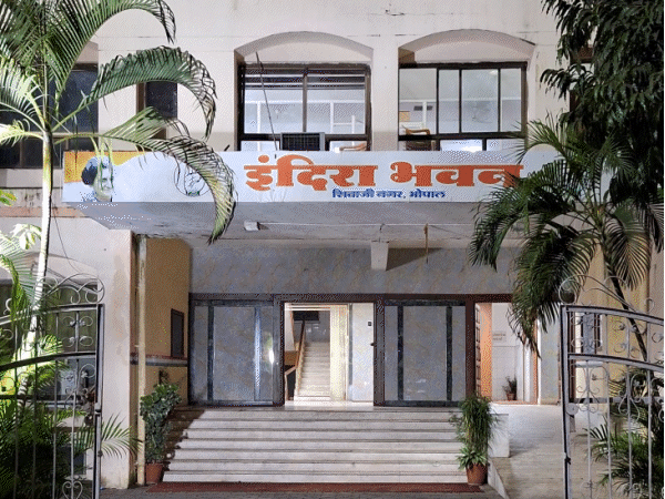 rahul-gandhi-to-connect-with-every-booth-level-agent-in-mp:connect-centres-set-up-in-delhi-bhopal;-70,000-blas-to-verify-every-voter